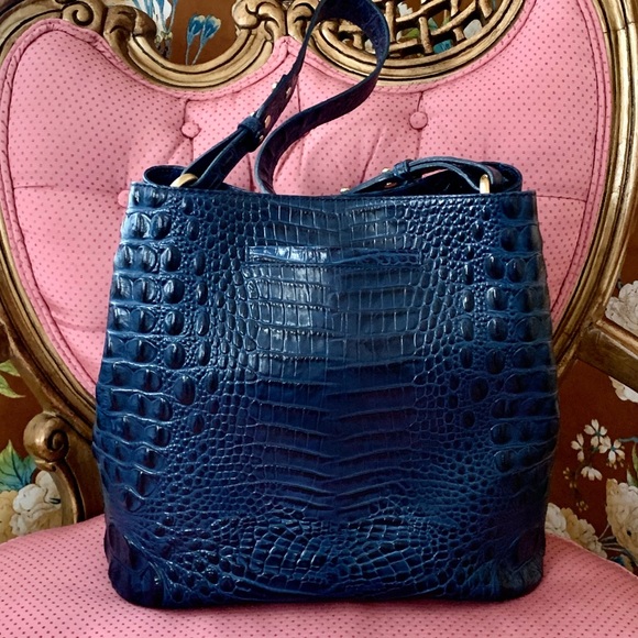 Brahmin large Amelia Navy Blue Melbourne Bucket leather Bag! - Picture 2 of 8